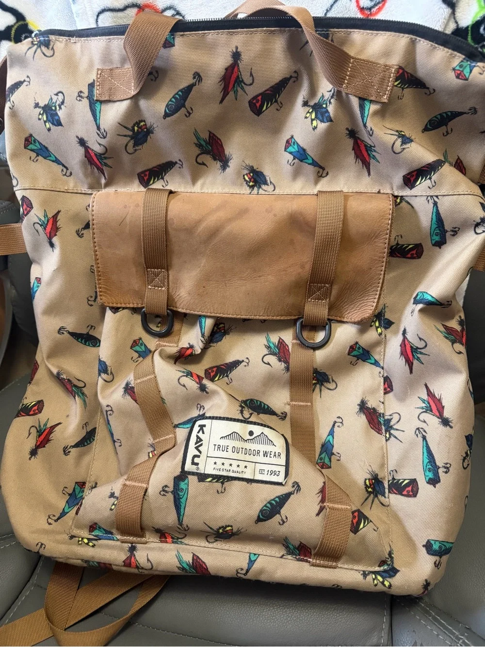 Kavu backpack tan